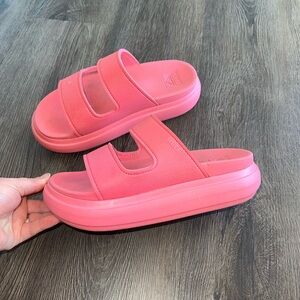 Reef Women's Vibrant Pink Slide Sandals